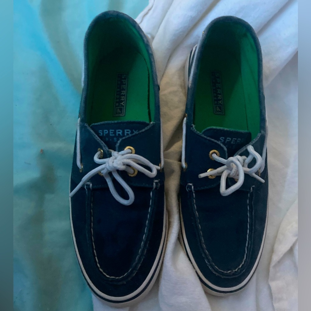 Sale Great women’s sperrys size 8